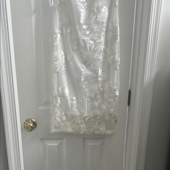 Elegant Floral Sheer White Dress - Picture 3 of 4